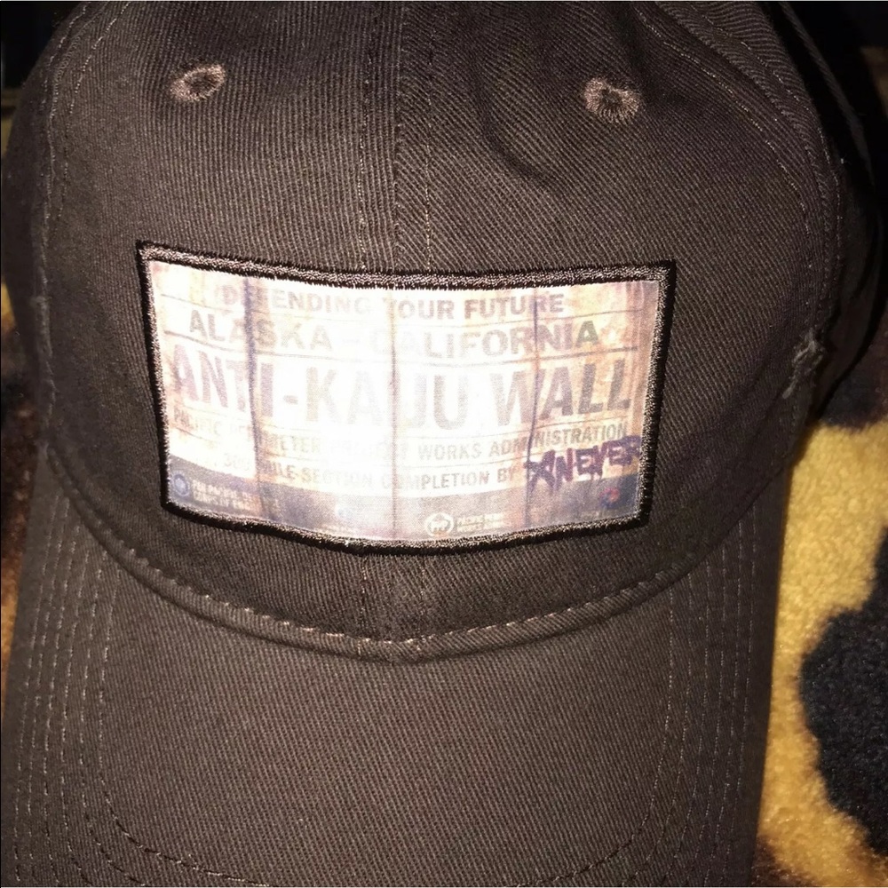 Pacific Rim deadstock baseball hat - Picture 7 of 11